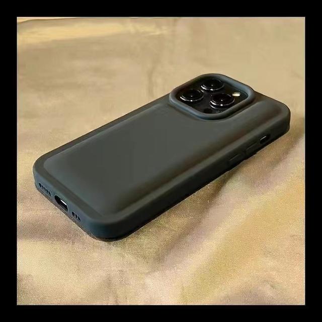 

Чехол для iPhone с матовой воздушной подушкой, мягкий чехол против столкновений Iphone13 Pro, однотонный силиконовый чехол 14 Pro Max 12 11xr Xs for iphone13 Pro(6.1 ) чёрный