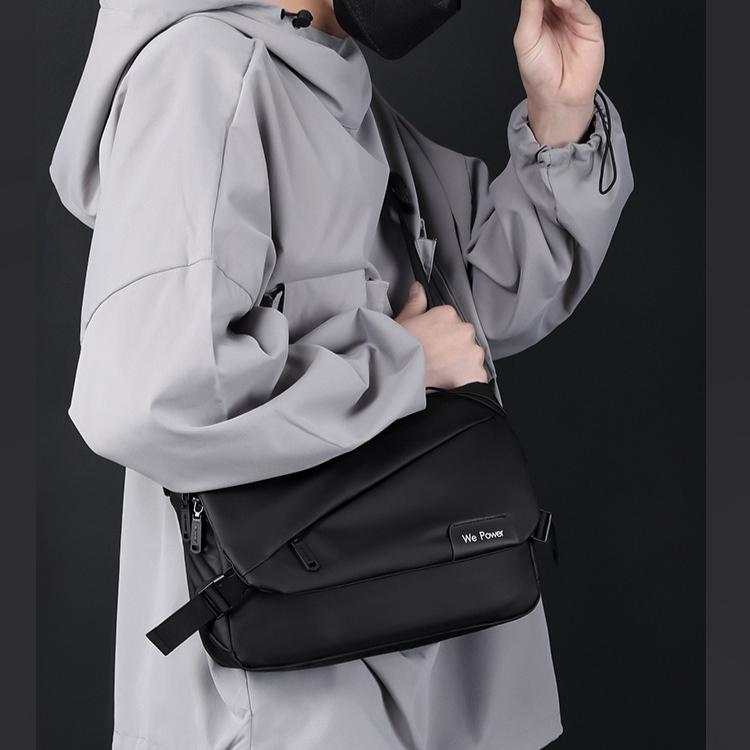 Herren Umhängetasche mit großem Fassungsvermögen, wasserabweisend, Business Crossbody Schultertasche für den Alltag & Reisen