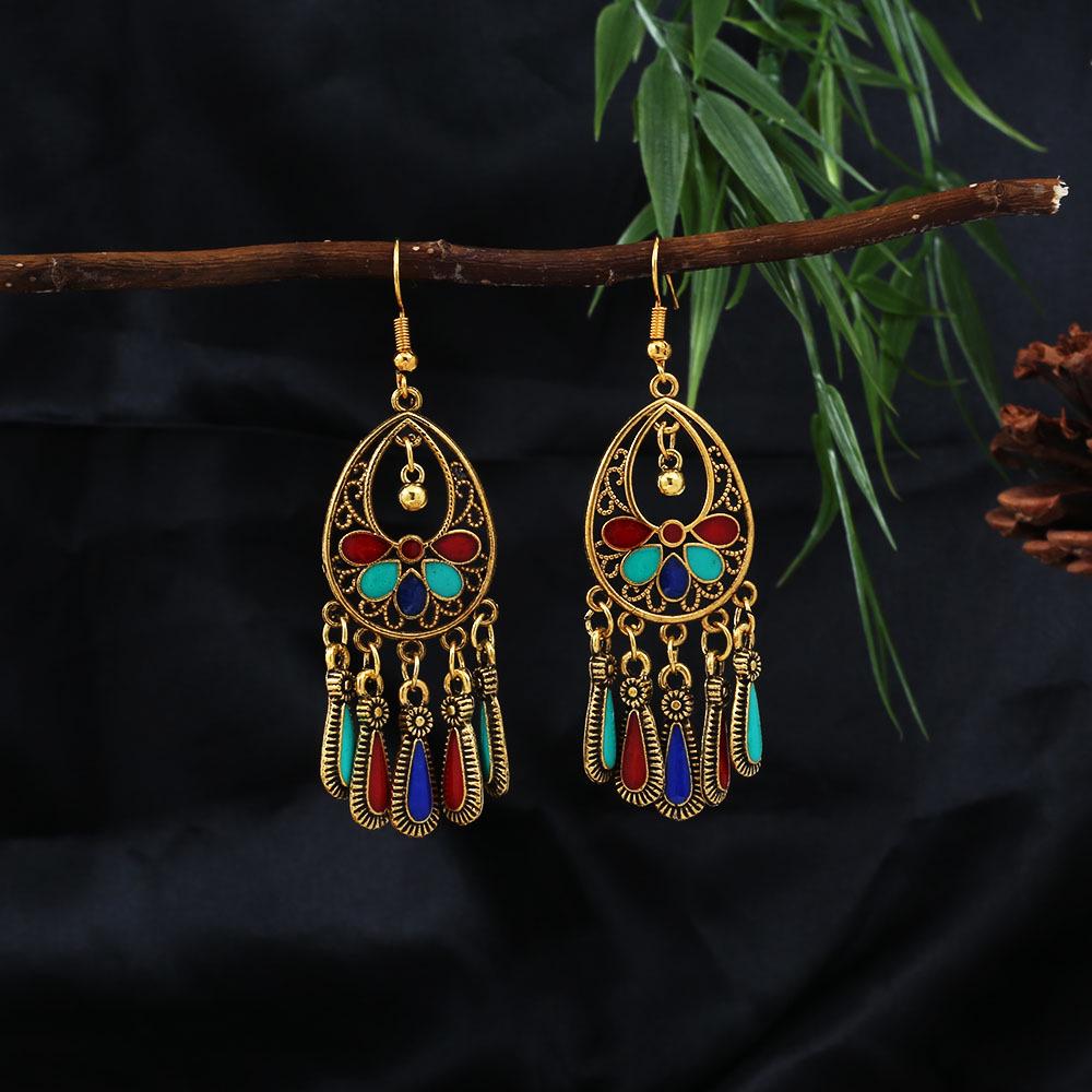 Orecchini Etnici Bohemien Ovali con Nappe e Perline
