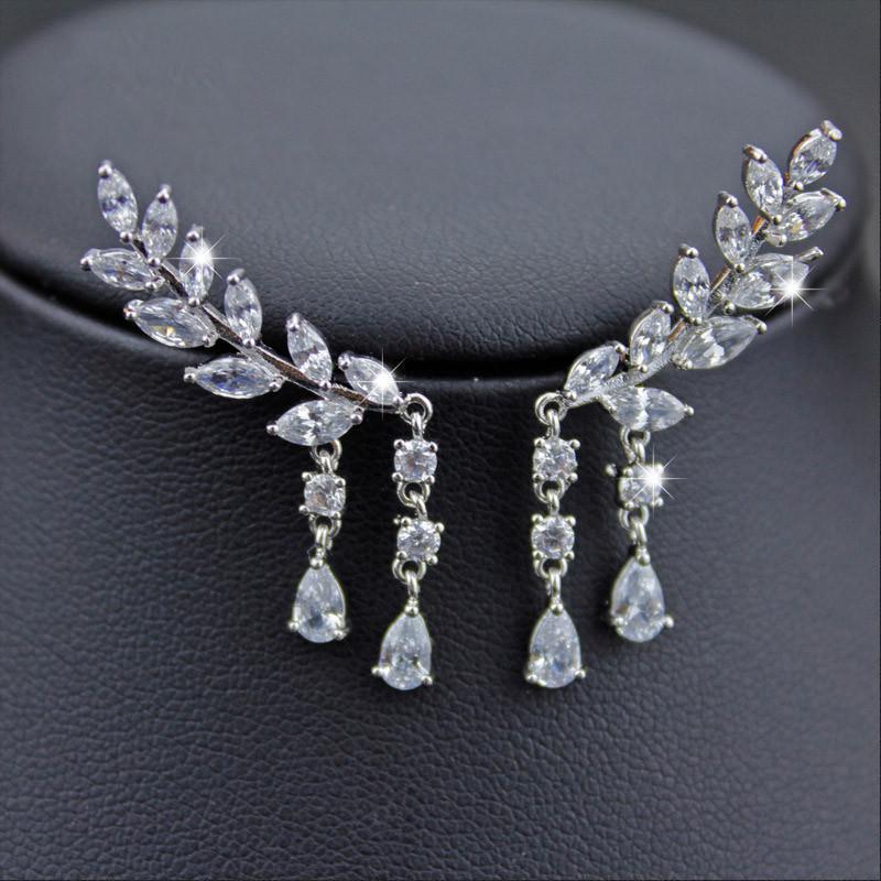 1 Pair of Fashion Crystal Leaf Tassel Drop Earrings Rhinestone Straps Women's Jewelry Gifts