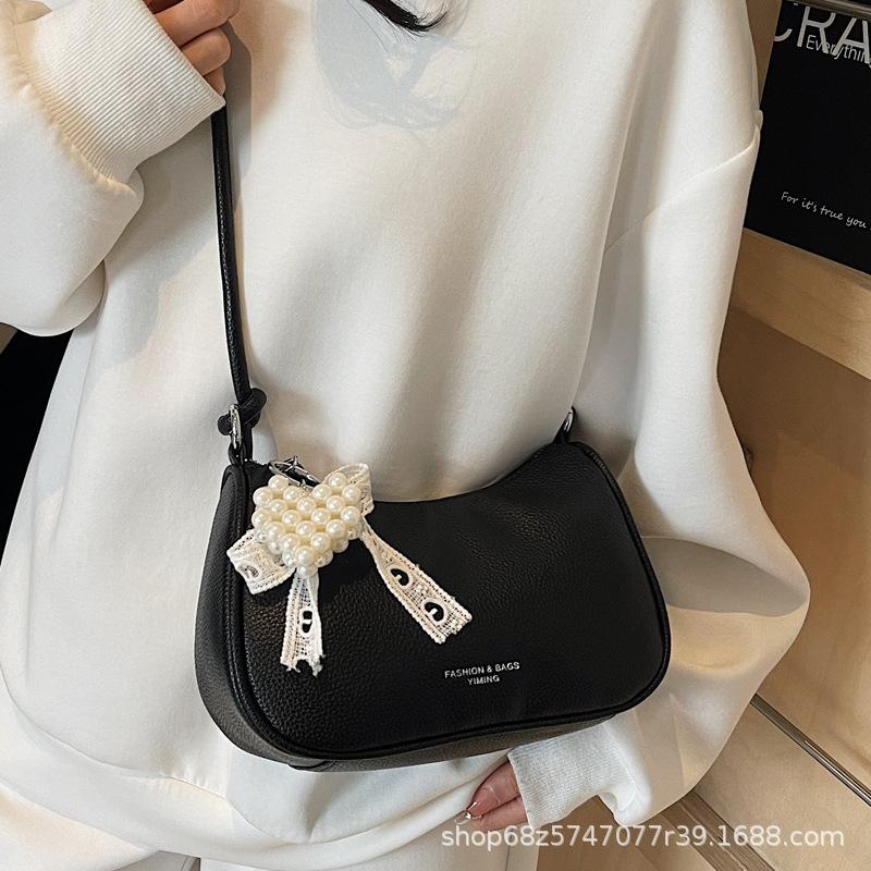 Small Bag Women's 2025 Summer New Fashion Portable Crescent Bag Foreign Style Shoulder Bag Fashion Solid Color Commuter Armpit Bag