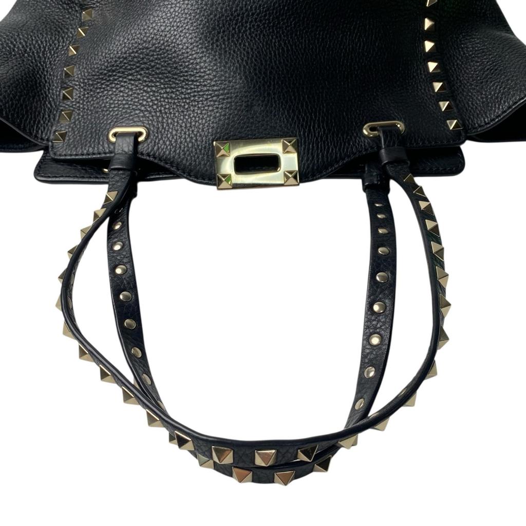 Used VALENTINOShoulder Bag black leather Women