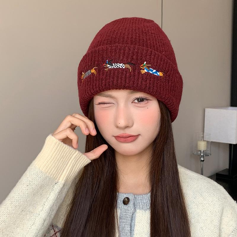 Cute Dachshund Embroidered Knitted Hat for Women Warm and Ear Protecting Woolen Hat for Couples Versatile Cold Hat for Students