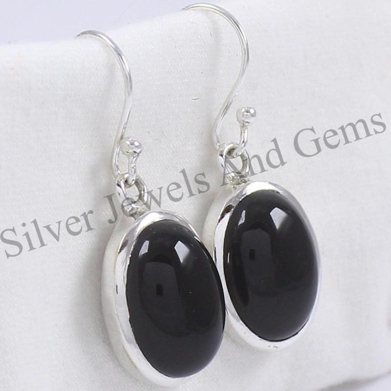 Simple and Fashionable  Silver Natural Black Onyx Earrings, Oval    Gift for Her