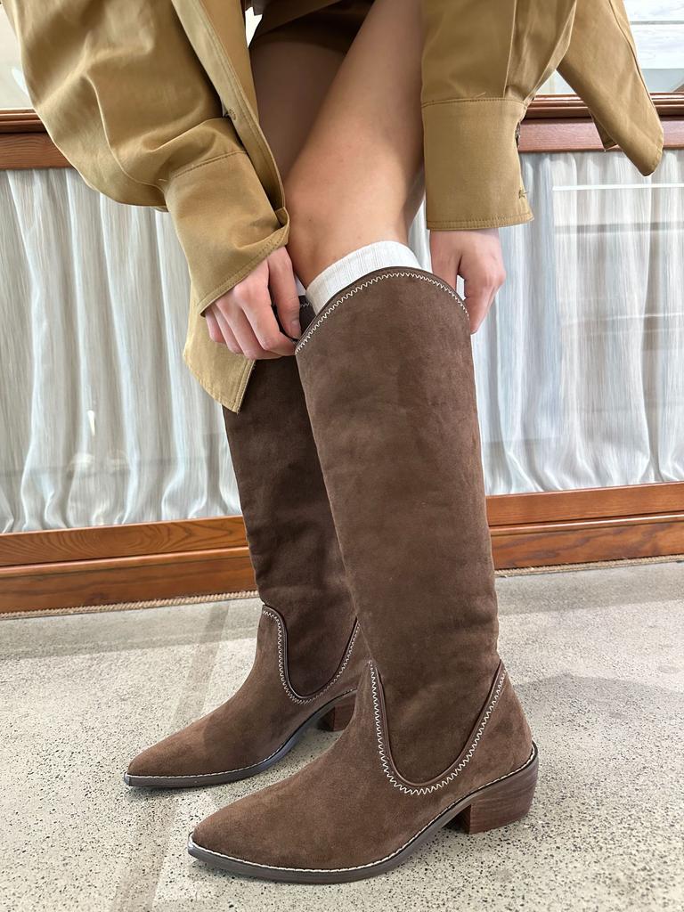 2025 European and American new fashionable metal pointed matte leather high boots thick heel sleeve thin western denim