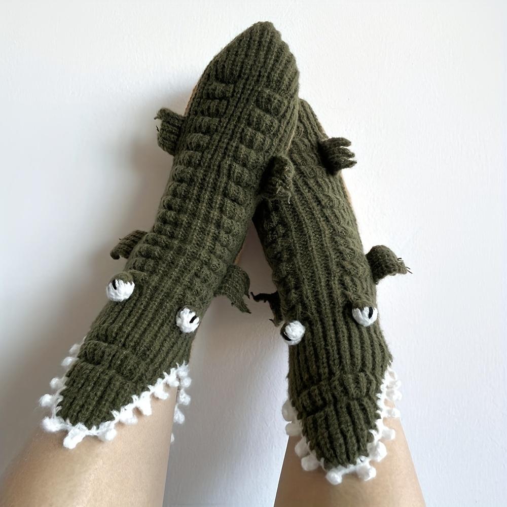 Unisex Christmas Large Eye Crocodile Socks Autumn Winter Warm Neutral Big-Eyed Crocodile Home Floor Socks Mid-Calf Wool Socks