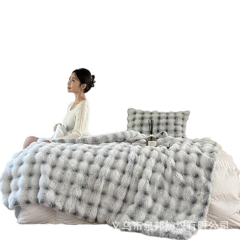 Double-Sided Thickened Tuscan Imitation Rabbit Fur Fleece Blanket for Sofa or Office Nap