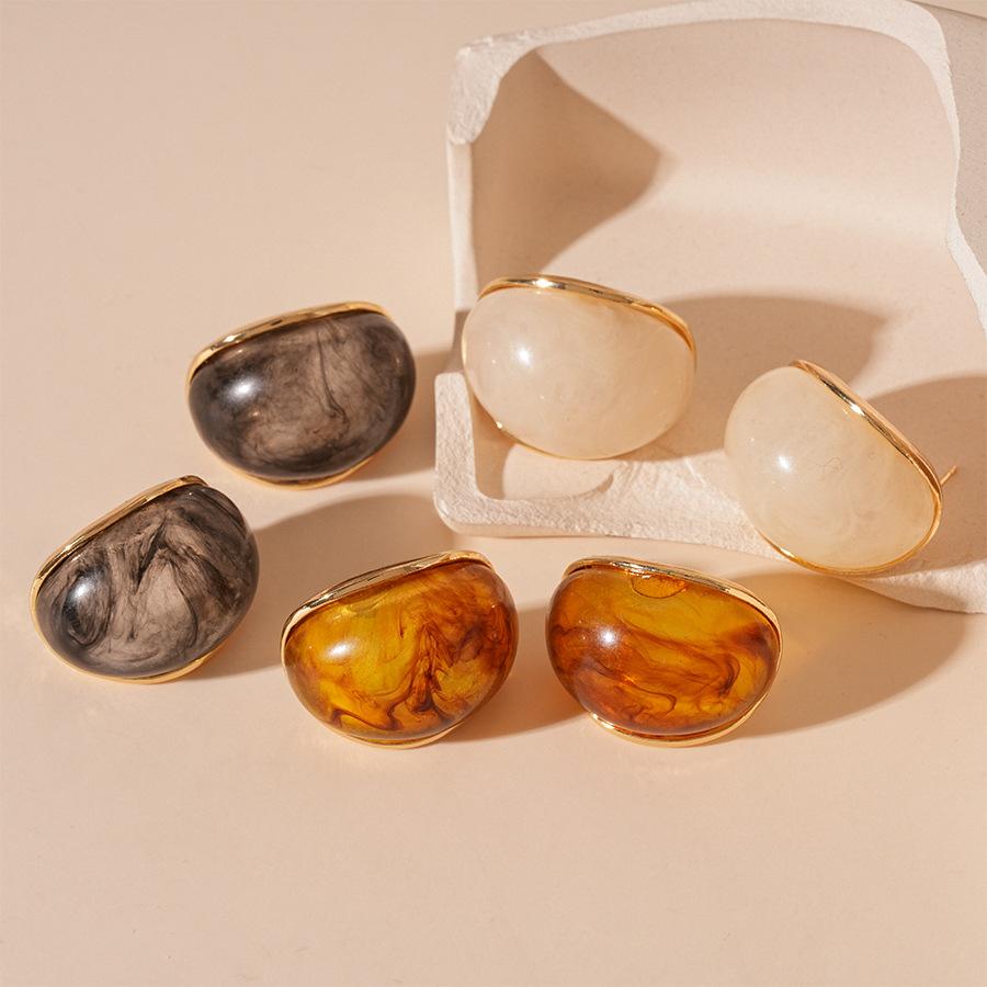 Women's Stud Earrings Retro Resin Oval Earrings Jewelry Accessories
