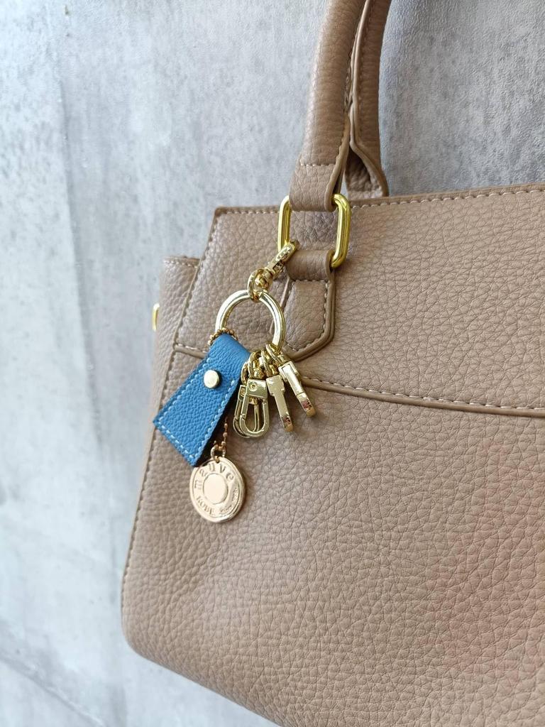 [mauve] Genuine Leather Key Ring for Women, Unisex, Made with German Shrunken Calfskin Leather, Compact Design with 5-Link Snap Hook (Blue)