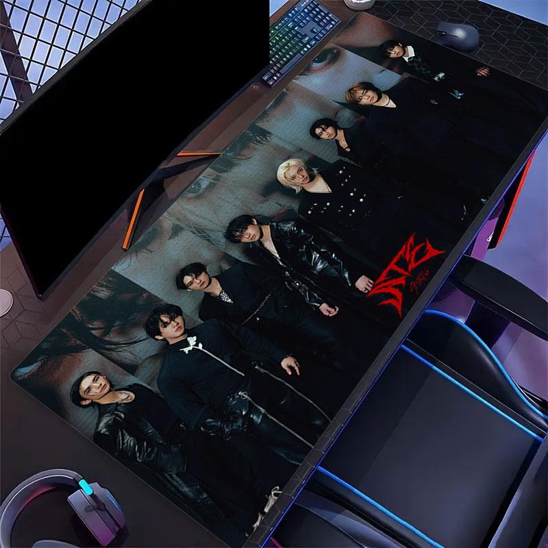 SKZ Poster Mouse Pad, Large Gaming Desk Mat, Non-slip XXL Mousepad for Laptop & Tablet, Mini PC Playmat with Stitched Edges