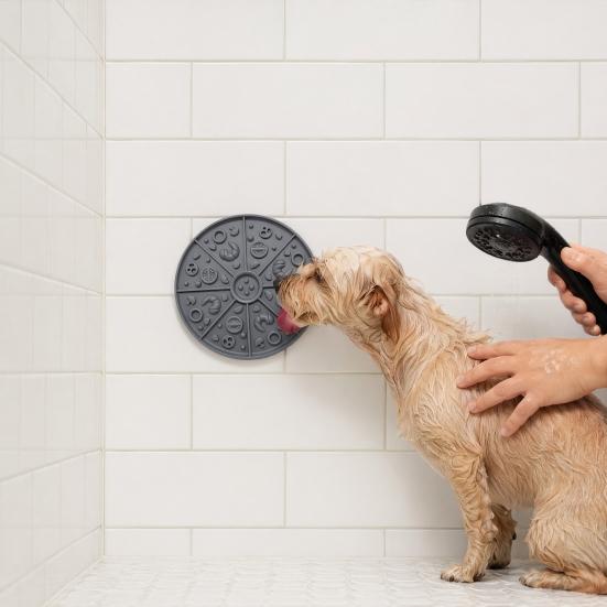 Soft Silicone Lick Mat Pet Slow Food Mat with Strong Suction Cup Multi-Grid