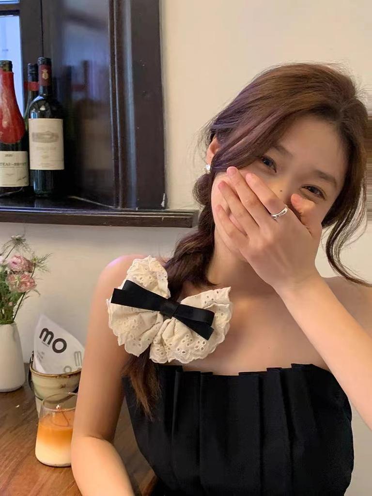 Lace, hollowed-out flower-shaped bow hair clip, women's back of the head hair clip, elegant and simple hair accessory