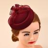 Berretto in rete stile britannico: Cappello da Assistente di Volo Retrò Elegante per Spose - Elegante Accessorio per Capelli di Alta Gamma