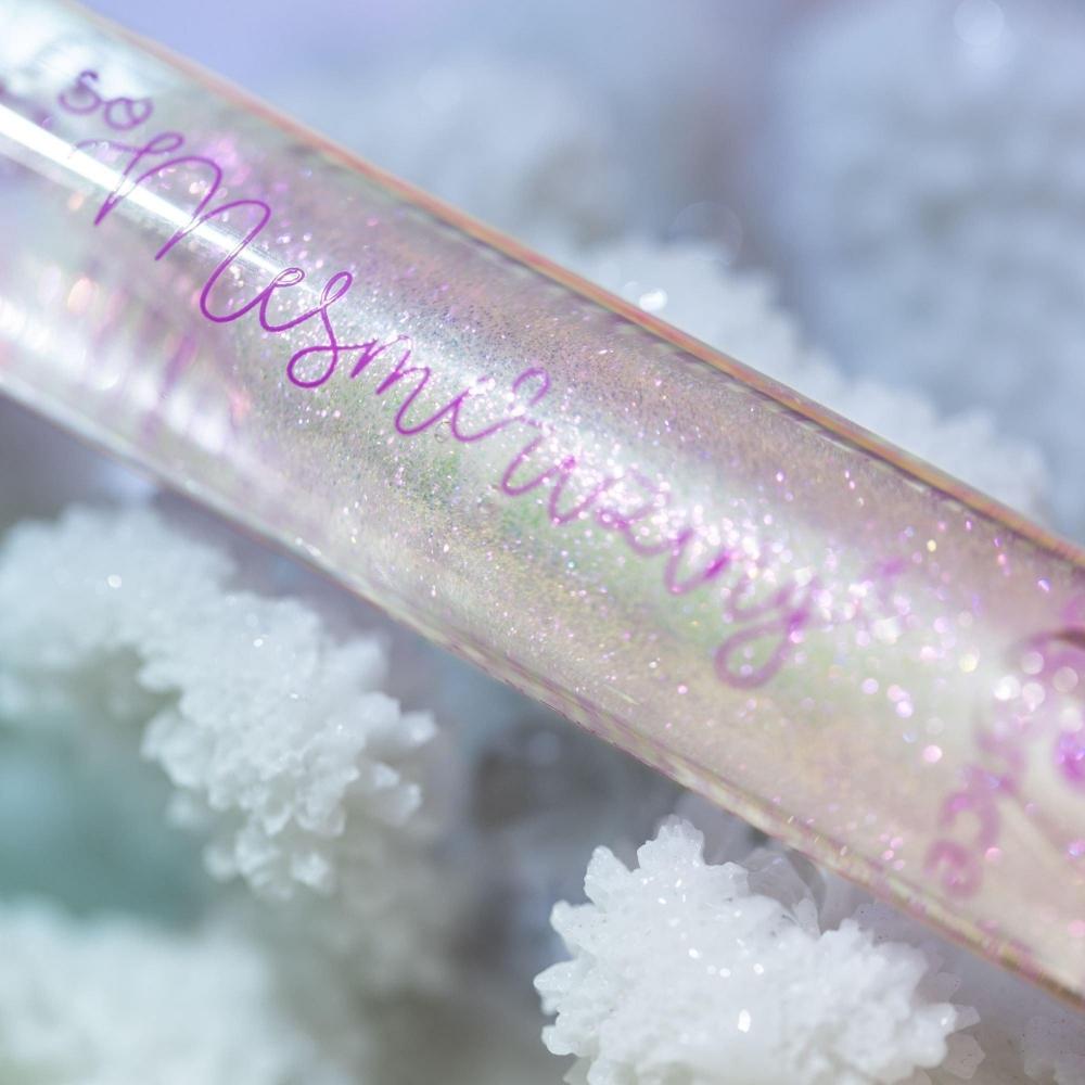 Essence So Mesmerizing Shimmer Lip Oil 0.1 Oz