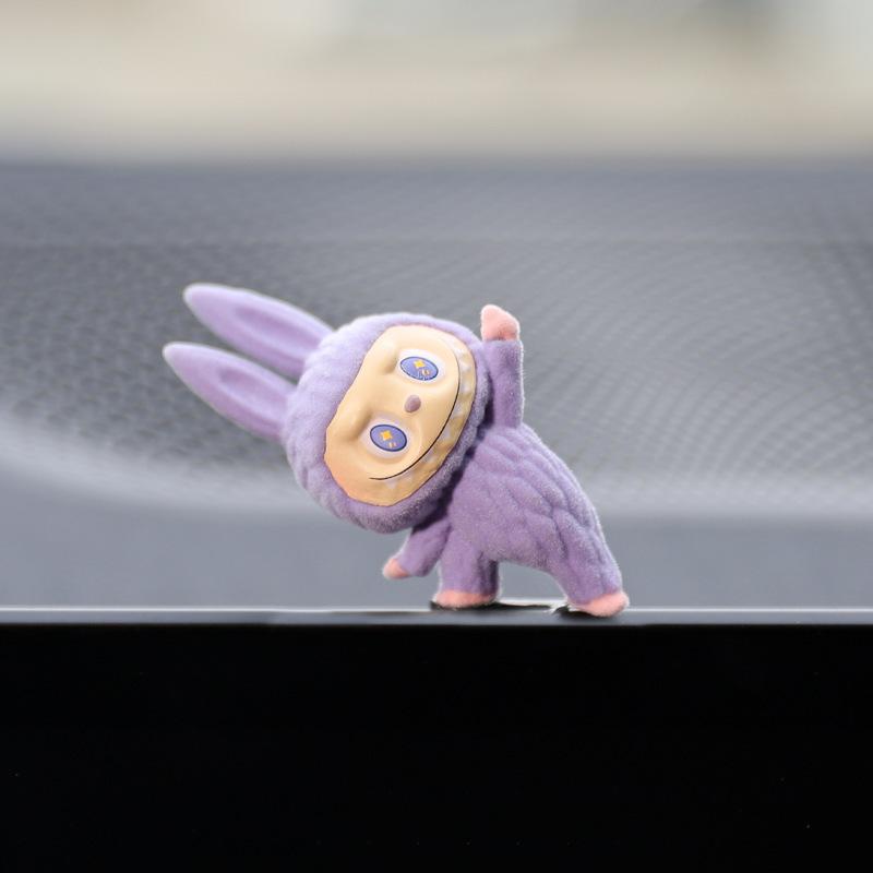 

1 шт. Украшение экрана автомобиля, Центральная консоль, Автомобильное мультяшное украшение, Ткань для йоги, Товары для интерьера автомобиля Finger Sky Style