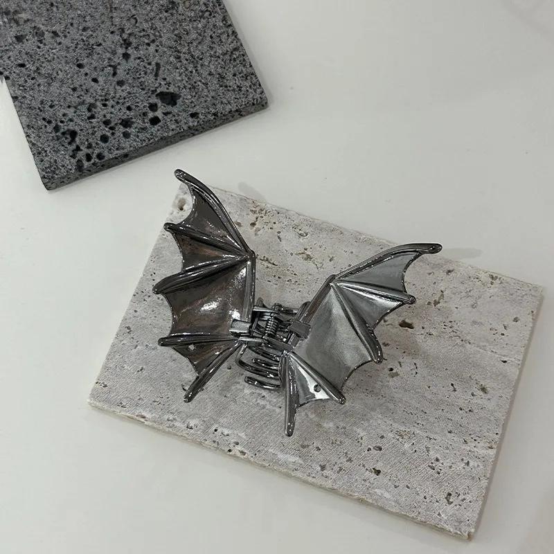 

Fashionable Gothic Dark Style Spider Bat Lady Hair Clip Halloween Party Dance Niche Design Versatile Hairstyle Shark Clip