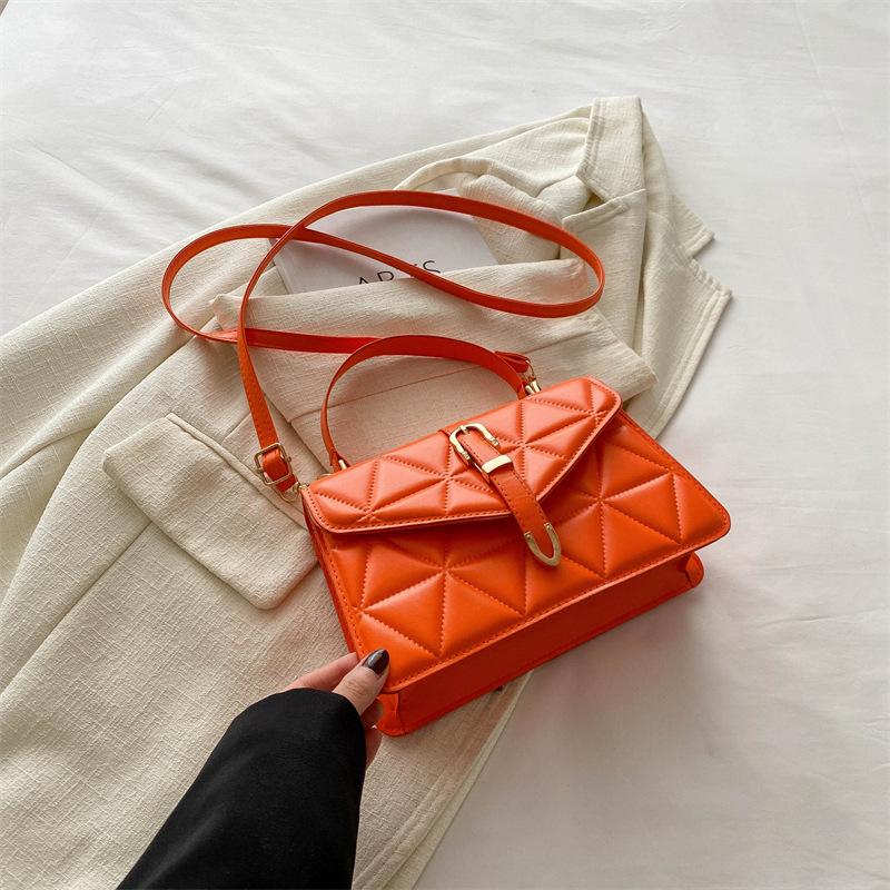 

Trend fashion personality aesthetic niche design spring new 2024 new shoulder messenger bag casual small square bag помаранчевий