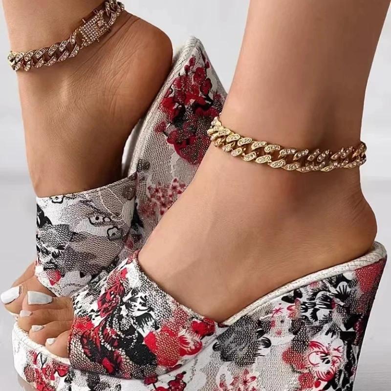Naistejalatsid Moodsad kingad Vabaaja plätud Suvised vintage lilleprindiga peep-toe kiilukujulised sussid