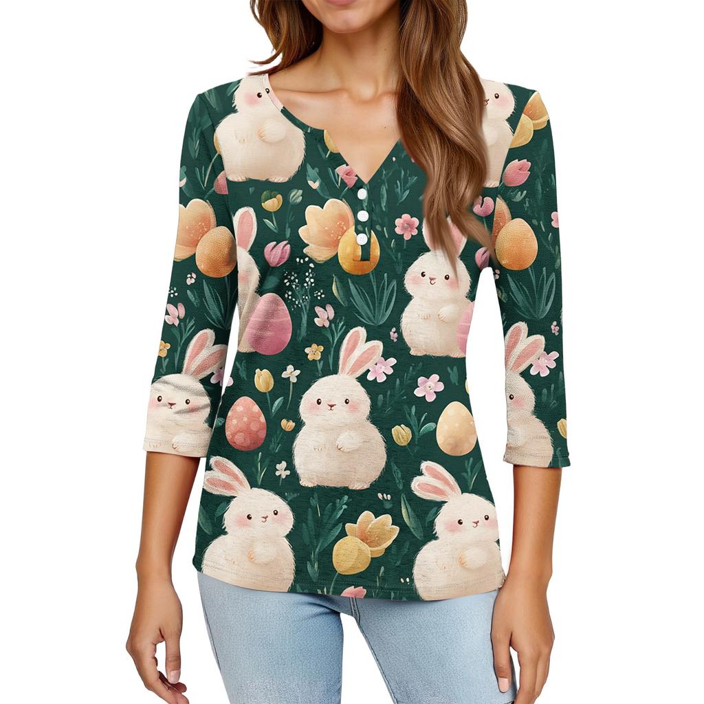 Top Camisa Feminina Fashion e Casual com Estampa de Coelho e Ovos de Páscoa, Gola V, Botões, Manga Três Quartos