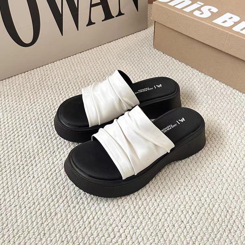 Muffin Thick Bottom Heightened Pleated Slippers Women Summer Wear New Retro Fashion Cool Slippers