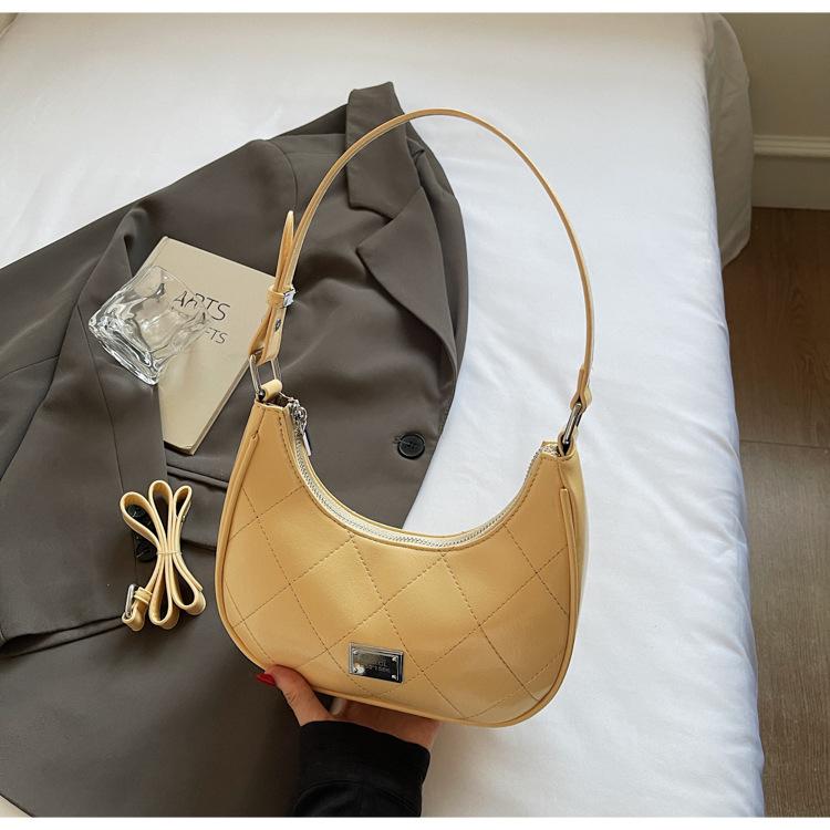 

Rhombus embroidery thread small bag women s 2025 summer new foreign-style versatile messenger bag popular texture shoulder armpit bag жёлтый