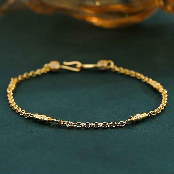 Chinesisches Retro Goldarmband mit Diamanten, Verdrehtes Muster, Schlichtes Design - Elegantes Geschenk für Frauen und beste Freundinnen