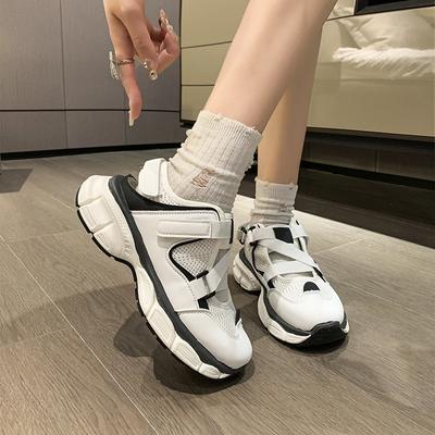 Sandalen mit dicker Sohle und ausgehöhltem Mesh, atmungsaktiv und bequem, lässig und vielseitig
