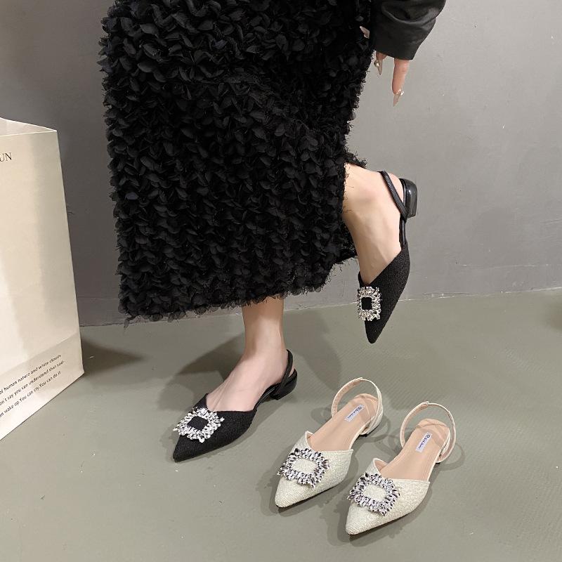 Flat-bottomed French black, fairy rhinestone bag head sandals, spring and summer new Xiaoxiangfeng pointed head girl
