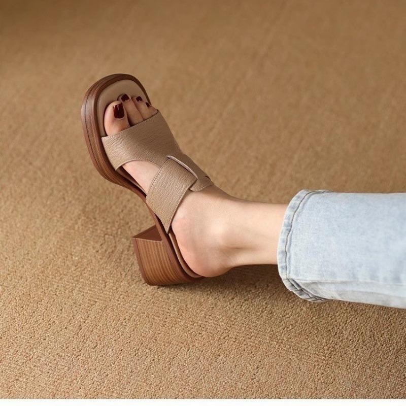 2025 Women Sandals Handmade Vintage Square Toe Women Slippers Tuckle Strap Shoes New Lady Summer Beach Casual Pumps Q226