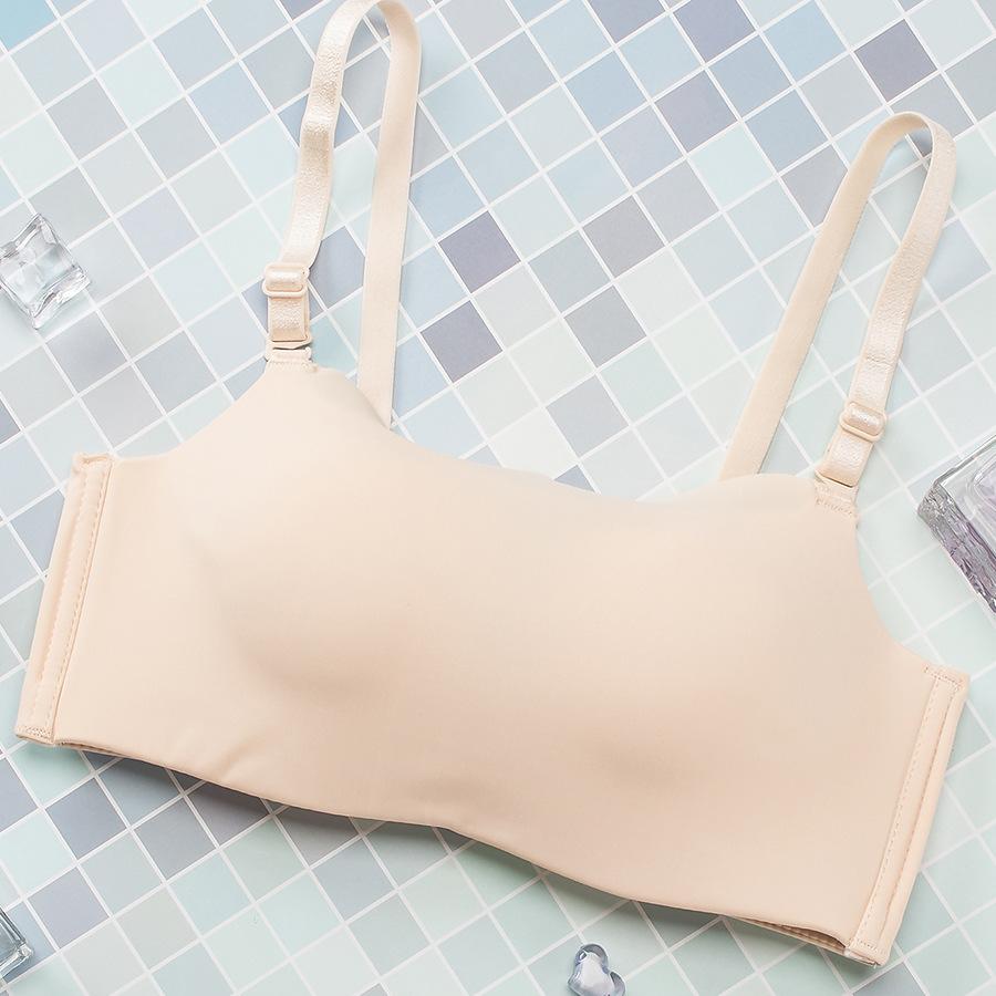 

Summer models have small breasts and less thick cups. New tube top bras have no steel rings to gather and prevent light from going out. 38/85 ab universal cup
