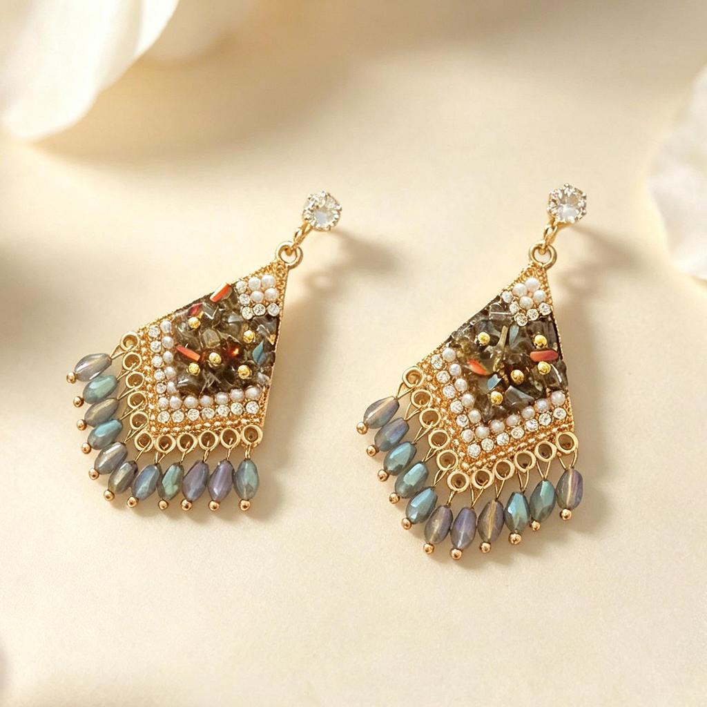 Elegant Rhinestone Tassel Earrings: Ethnic Retro Court Style with High-End Niche Appeal