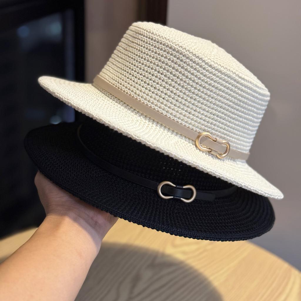 Spring and summer new straw hat women's sun hat fashionable retro French flat top hat outdoor seaside sun hat tide
