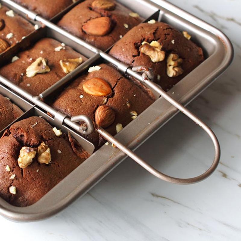 Brownie Pans with Dividers, Non-Stick Brownie Baking Tray with Slicers, Baking Sheet Rectangular Pans for Oven Baking Bread,