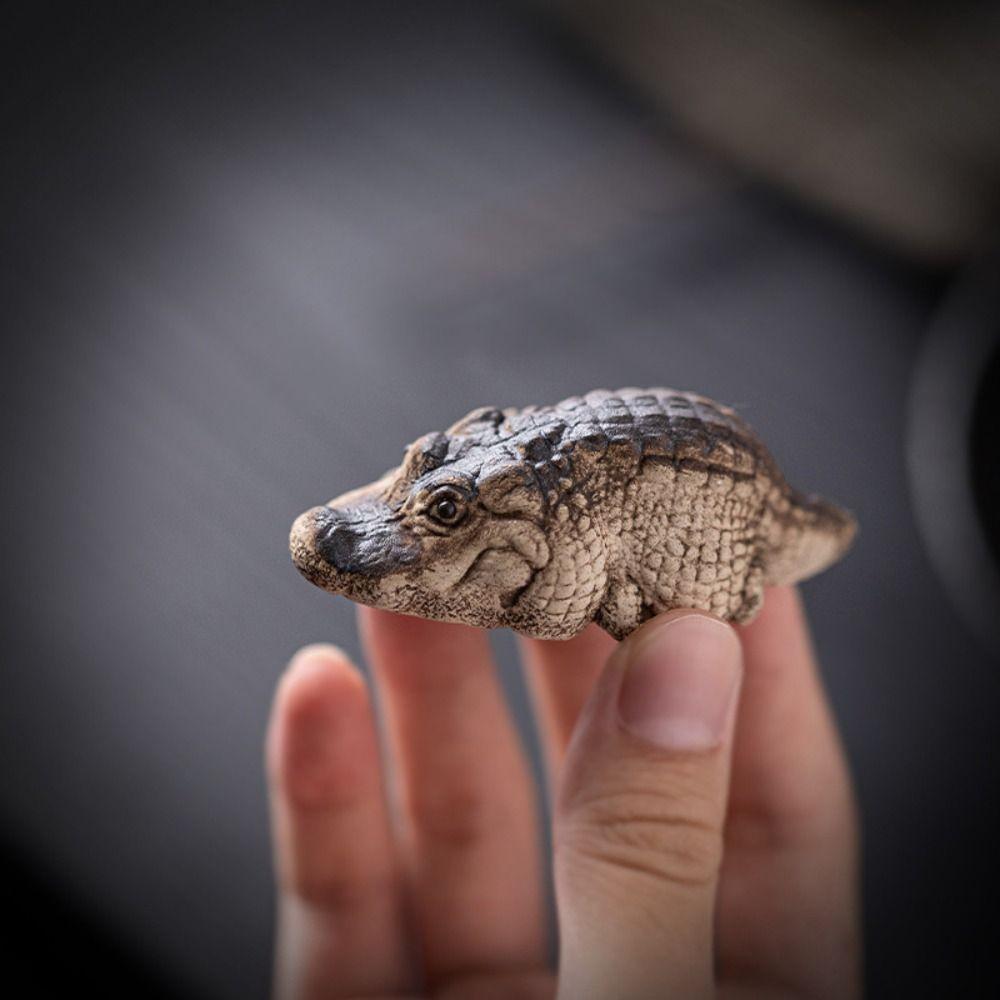 Resin Crocodile Ornaments Handmade Crocodile Statue  Tea Ceremony Tea Play Home Boutique