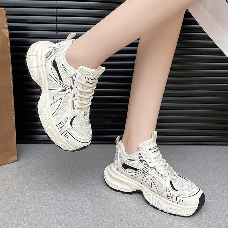 Korean version of niche mesh breathable dad shoes for women 2025 spring new thick-soled lightweight casual sports running shoes tide