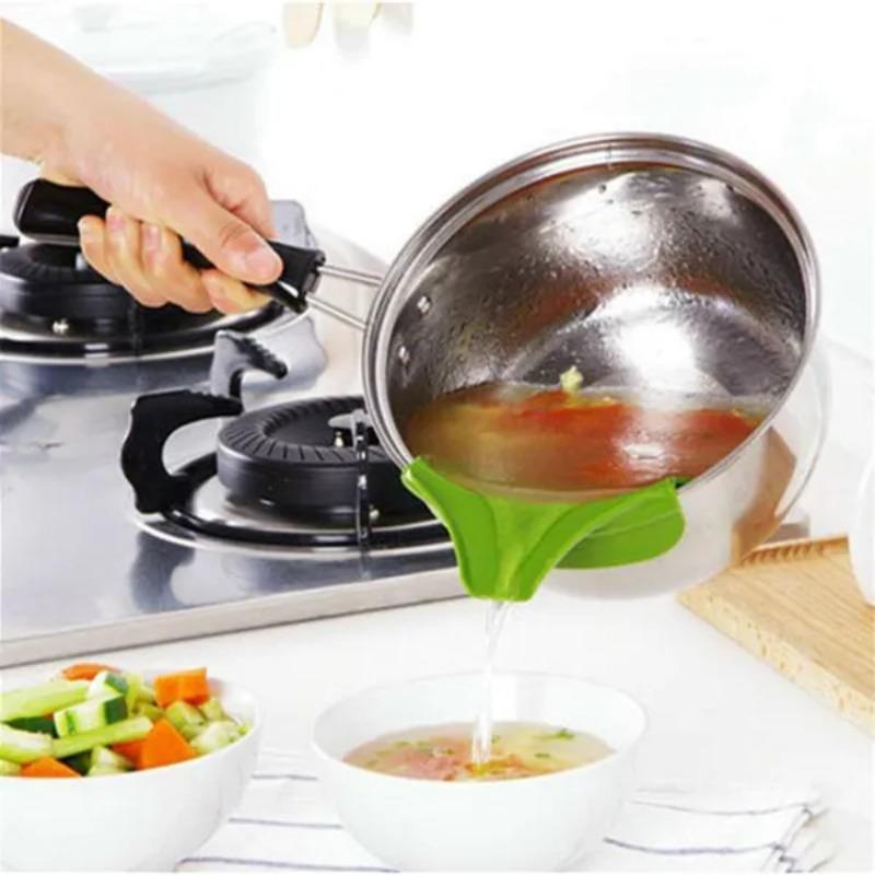 Silicone Funnel Anti Spill Kitchenware Cookware Edge Guide Liquid Guide Nozzle Pouring Soup Small Kitchen Tool for Pots Pans and Bowls and Jars