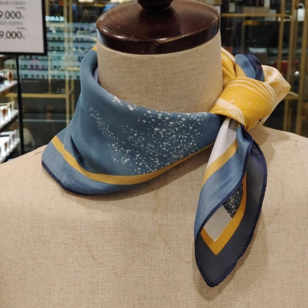 Point Petite Scarf E20S2PO104