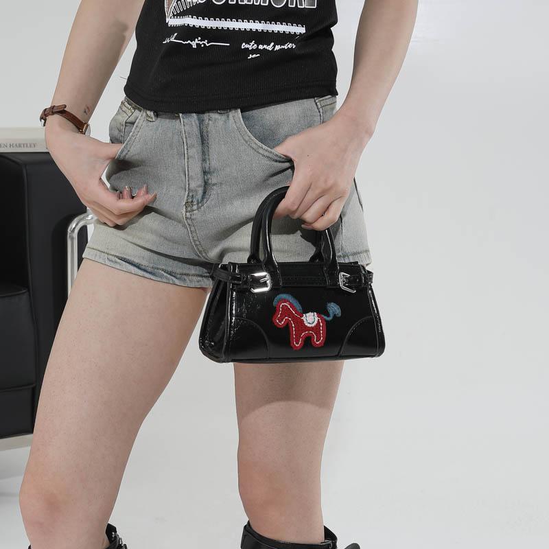 Top Brand Shoulder Bag For Women Classic Handbag Cute Cartoon Ladies Versatile Mini Crossbody Phone Bag Zipper Purse Red Bolsas