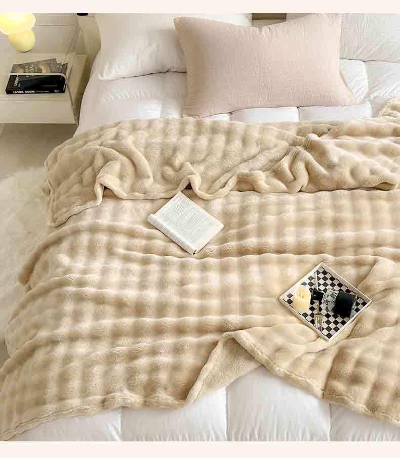Luxurious Heavyweight Rabbit Fur Plush Blanket - Coral Fleece for Bed, Sofa, or Nap; Perfect for Winter.