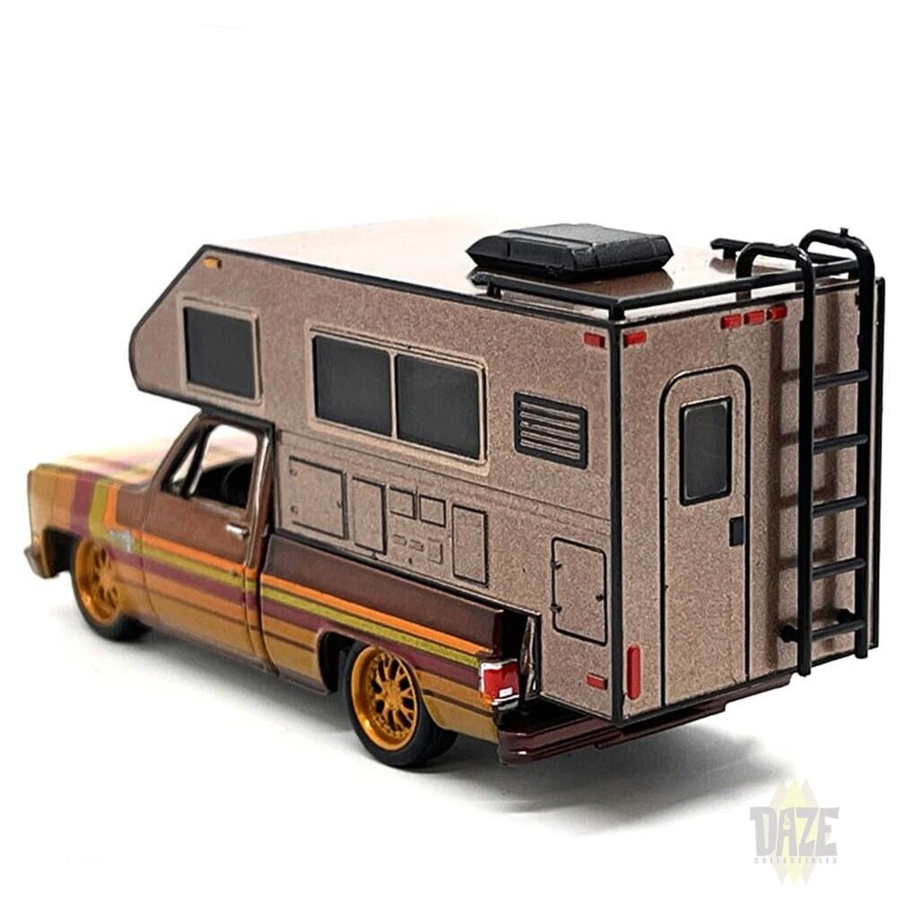 Auto World 164 Scale Auto World 1/64 MiJo Limited Edition - 1983 Chevrolet Silverado Pickup Truck with Camper