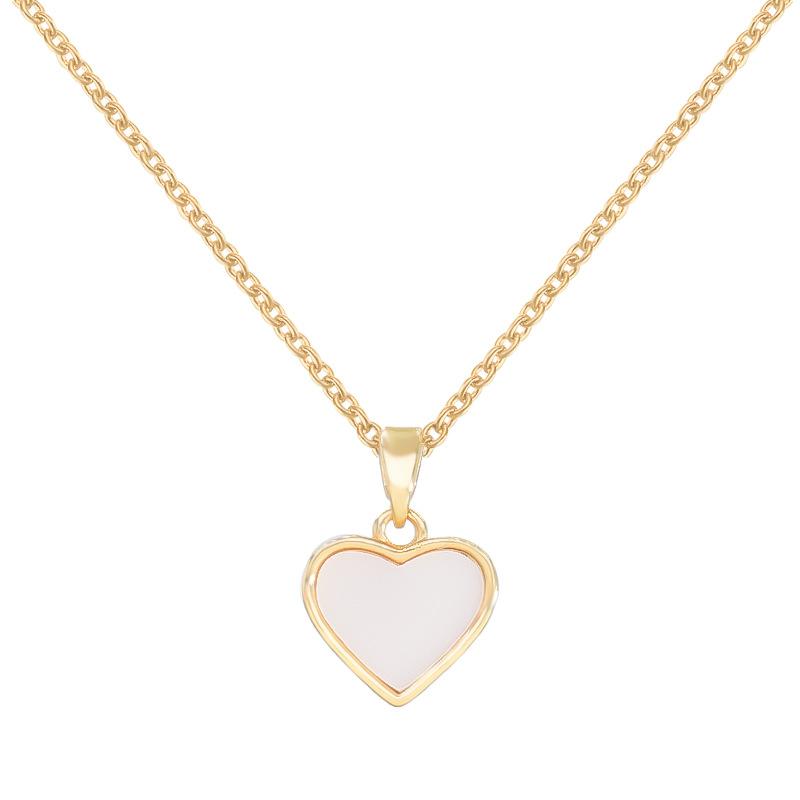 Wind Fritillary Love Necklace Female Fresh Simple Versatile Heart Pendant Clavicle Chain With Accessories