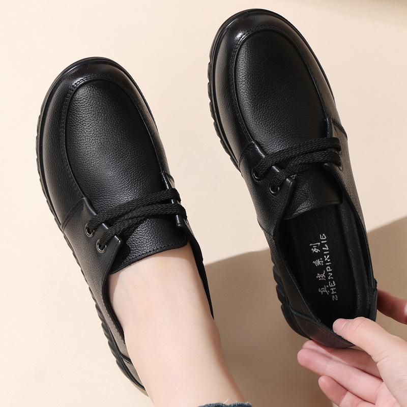 2026 Autumn One Foot Soft Leather Anti Slip Single Shoe Flat Women's Shoes