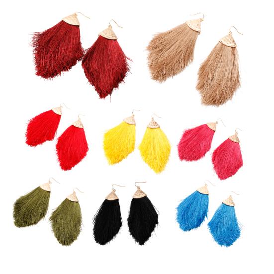 Tolle Tropfenohrringe im besonderen dekorativen Böhmen-Stil