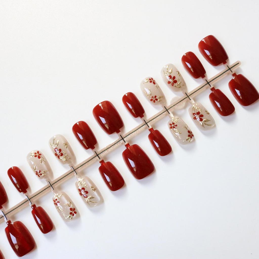 Retro Red Flower Gold Inlaid Wearable Nails - Cat Eye Design, High-Class Nail Art Tips