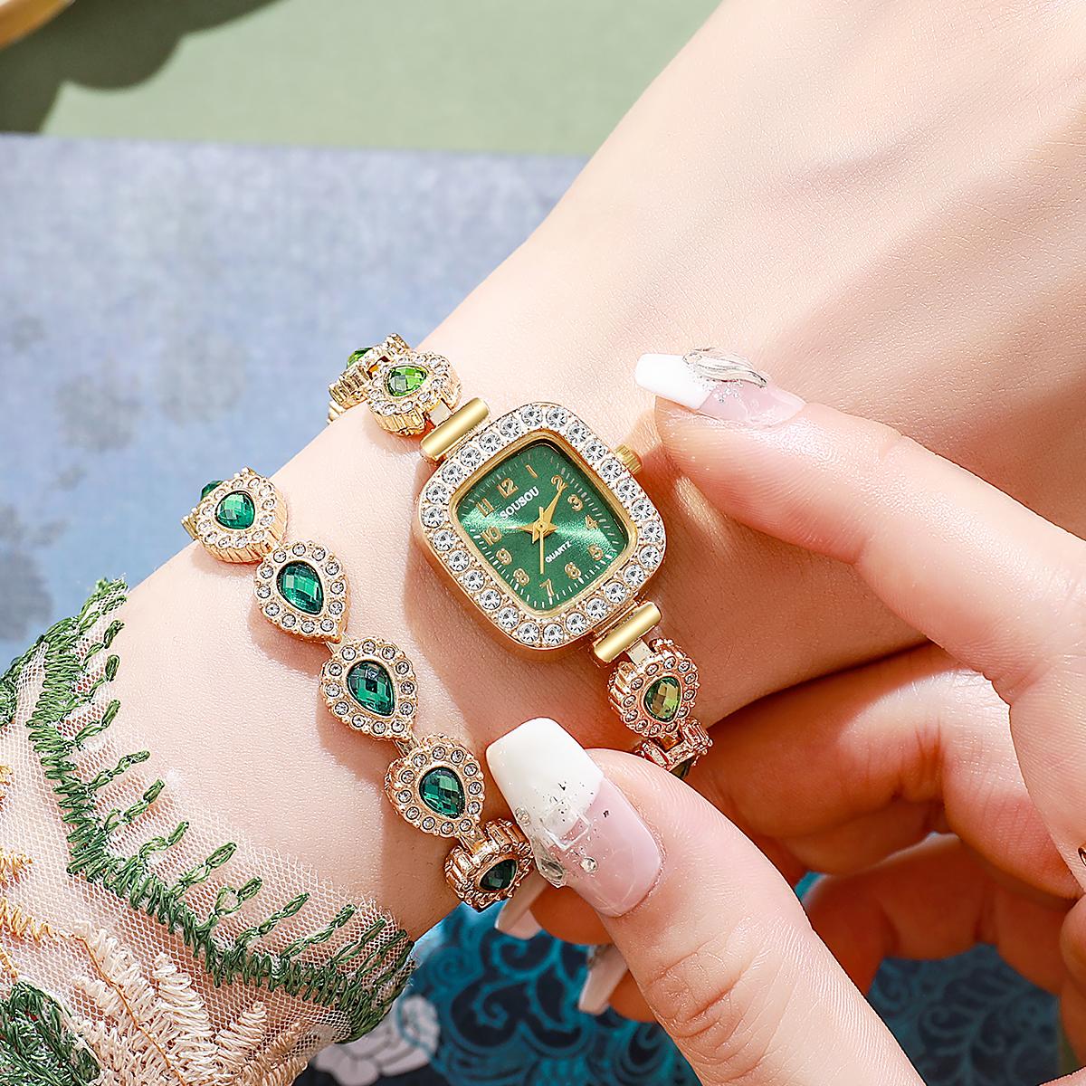 

New Fashionable Luxury Small Square Quartz Women s Strap Jewelry Bracelet 2-piece Set without Gift Box золотой