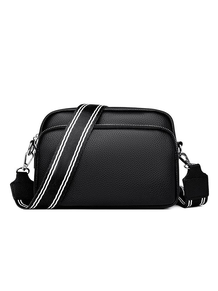 New Bag 2026 Sense Women's Simple Atmosphere Shoulder Messenger Bag Versatile Retro Niche Square Bag