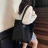 Canvas bag women's large-capacity new autumn and winter versatile shoulder bag casual college student class tote bag