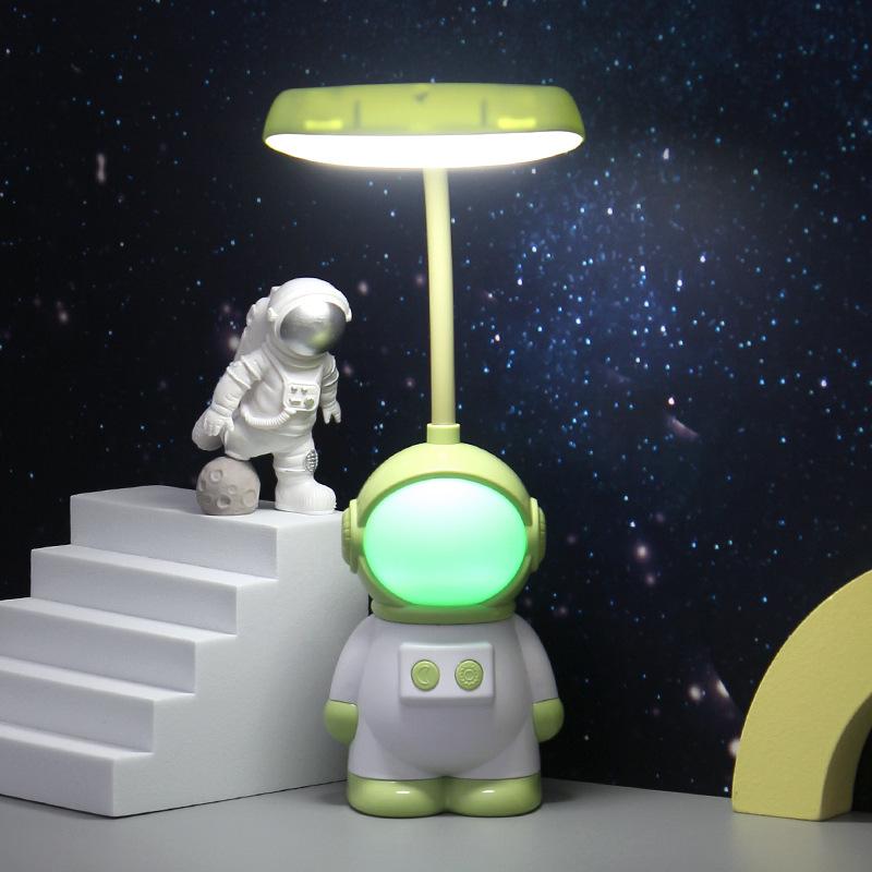 

Creative Desktop Bedroom Astronaut Decoration Led Folding Desk Lamp Usb Charging зелений