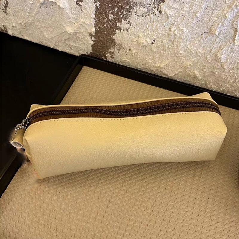 

Large Capacity Retro PU Leather Pen Case жовтий