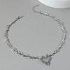 Fashion Gothic Thorn Heart Charm Choker Necklace for Women Men Hip-hop Punk Metal Chain Neckwear Fashion Party Jewelry